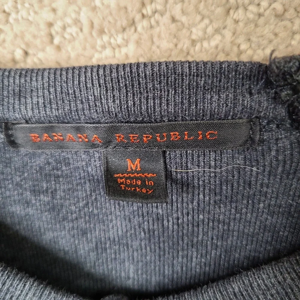 Banana Republic Shirt Mens M Gray V Neck Cotton Long Sleeve Casual Pullover